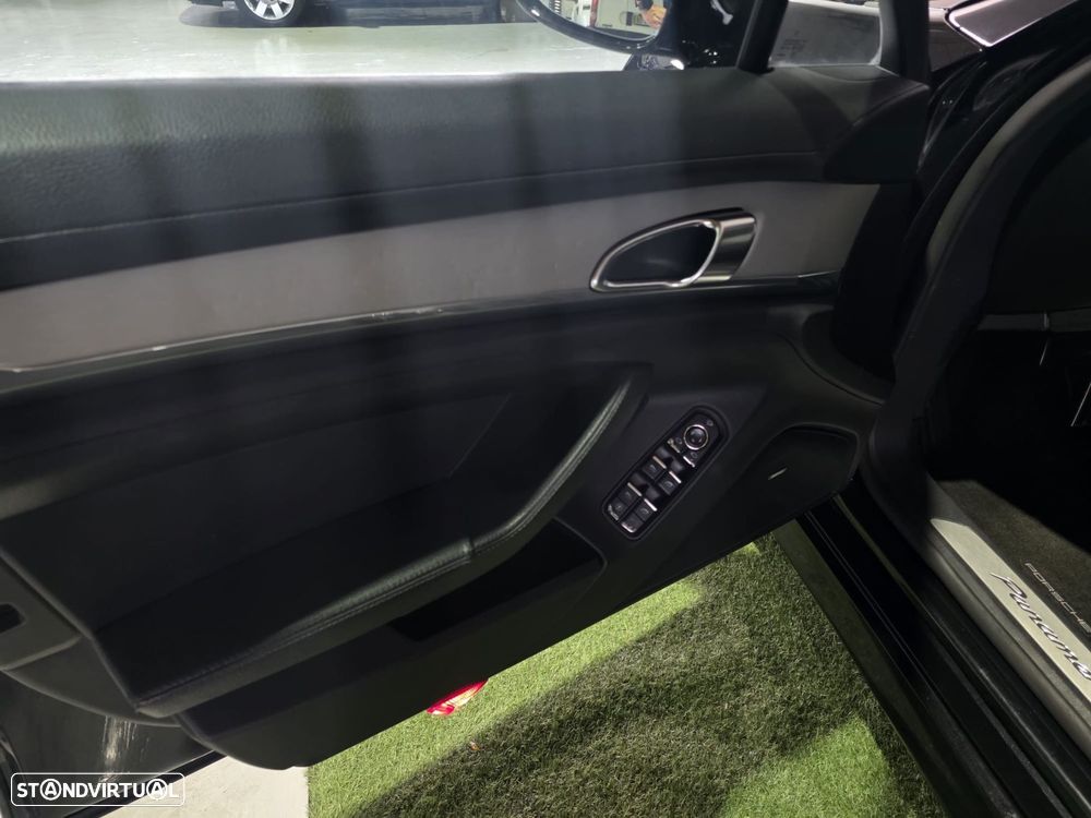 Porsche Panamera Platinum Edition - 13