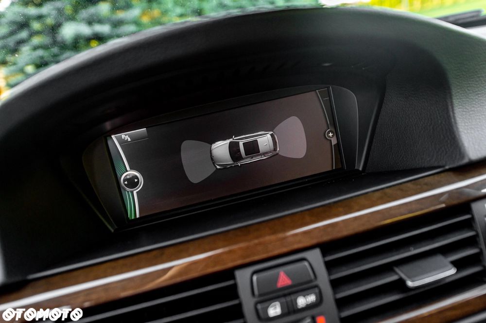 BMW Seria 3 325i xDrive Edition Exclusive - 8