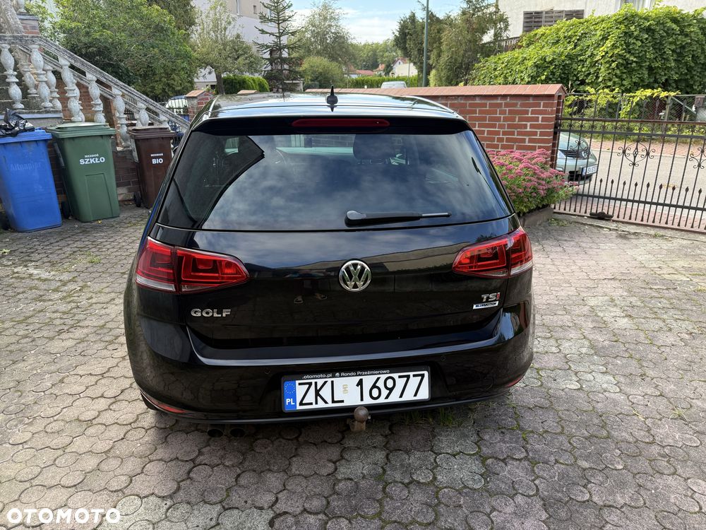 Volkswagen Golf - 2
