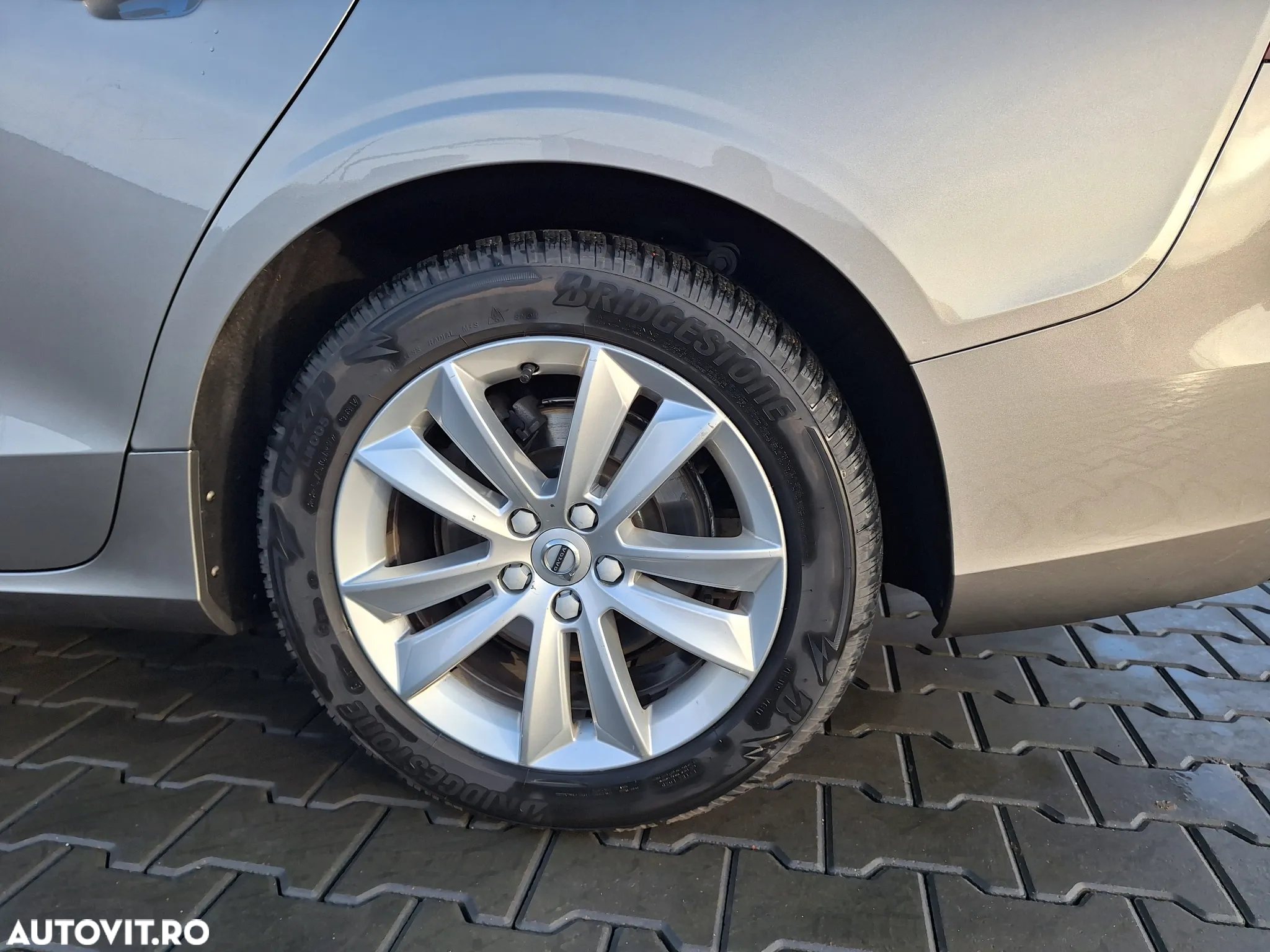 Volvo V60 D4 AWD Momentum - 24