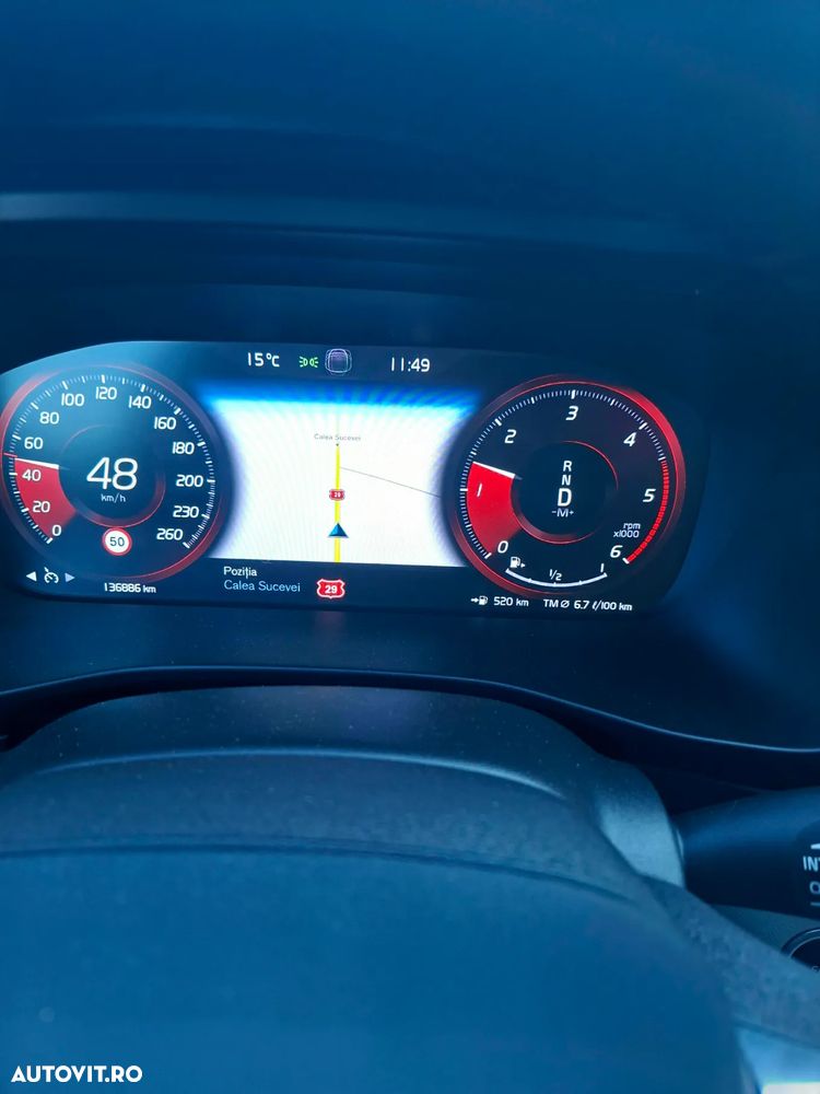 Volvo XC 40 D3 AWD Momentum Pro - 20