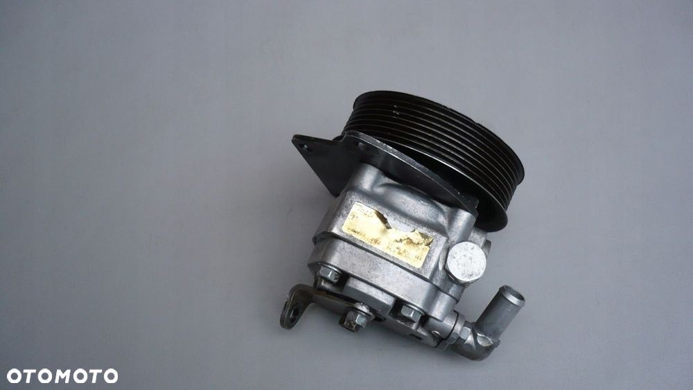 Pompa wspomagania Discovery III IV 2,7D 3,0D J86FB - 5