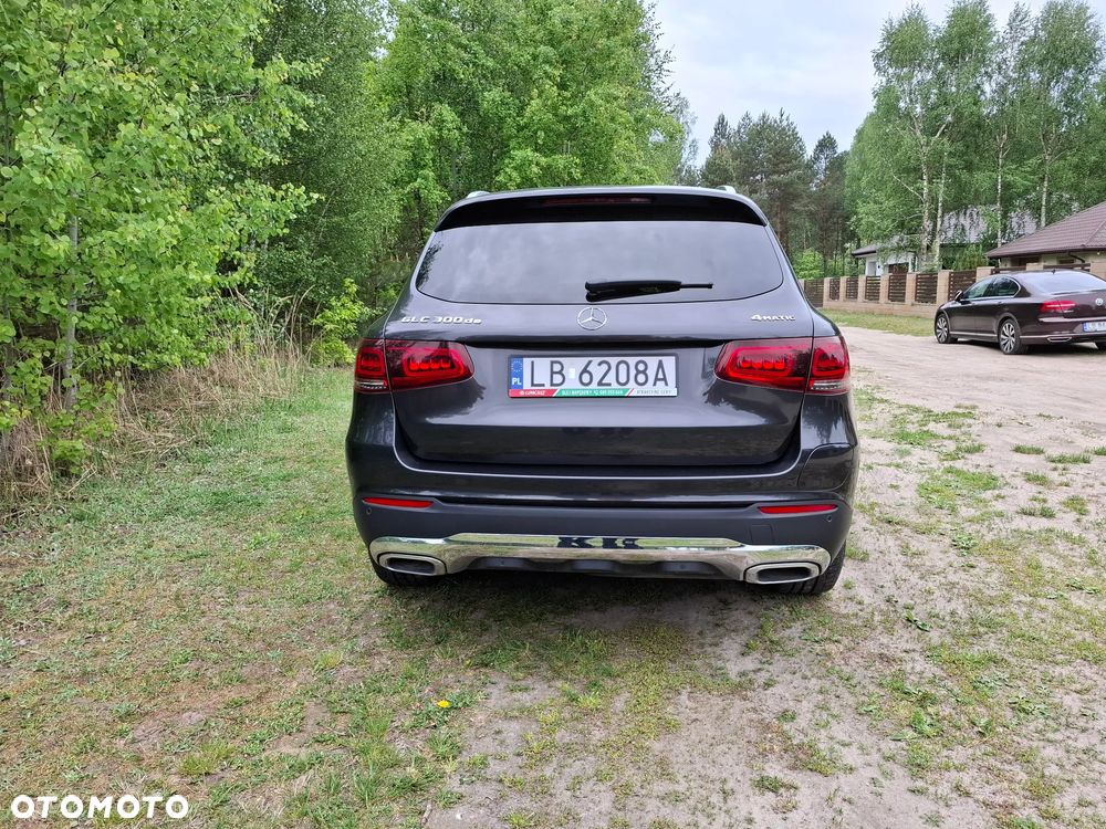 Mercedes-Benz GLC 300 de 4Matic 9G-TRONIC - 6