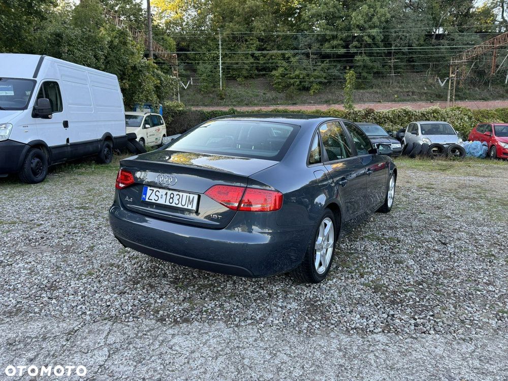 Audi A4 Limousine - 3