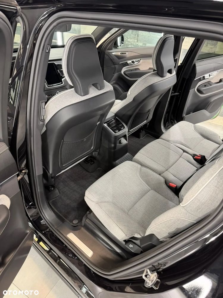 Volvo XC 90 - 12