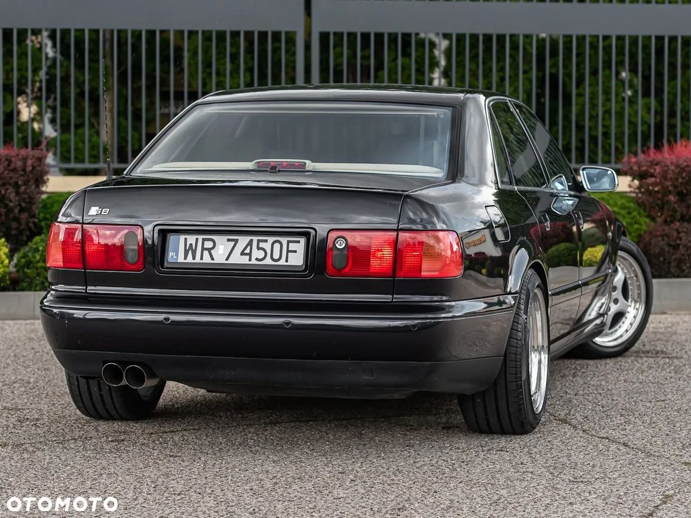 Audi S8 4.2 Quattro - 12