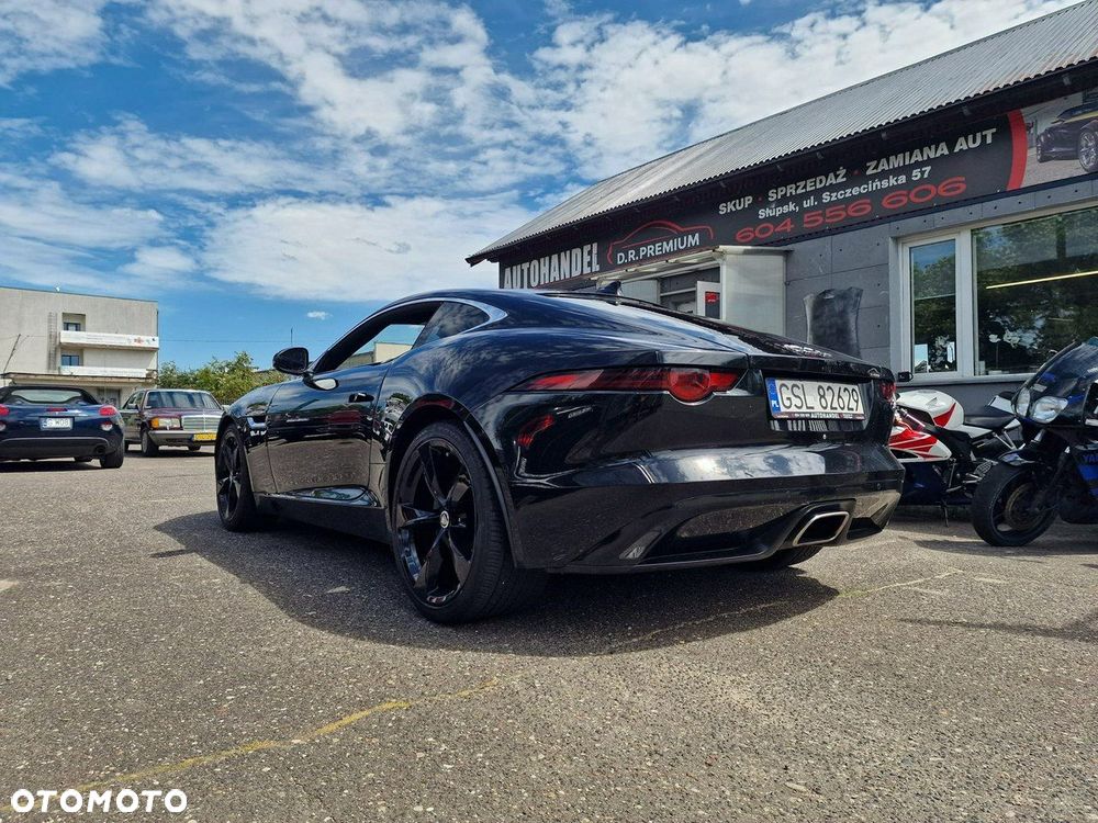 Jaguar F-Type 2.0 Turbo Chequered Flag - 4