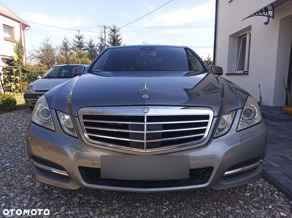 Mercedes-Benz Klasa E 350 CDI 4-Matic BlueEff - 11