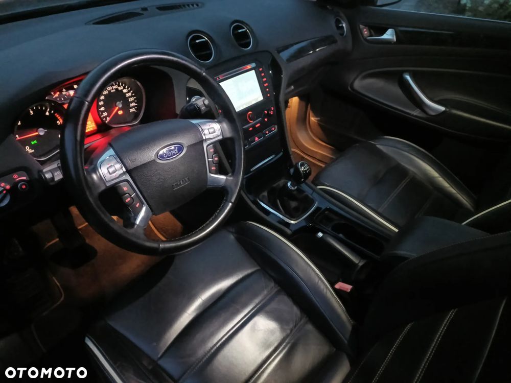 Ford Mondeo 1.8 TDCi Gold X - 36