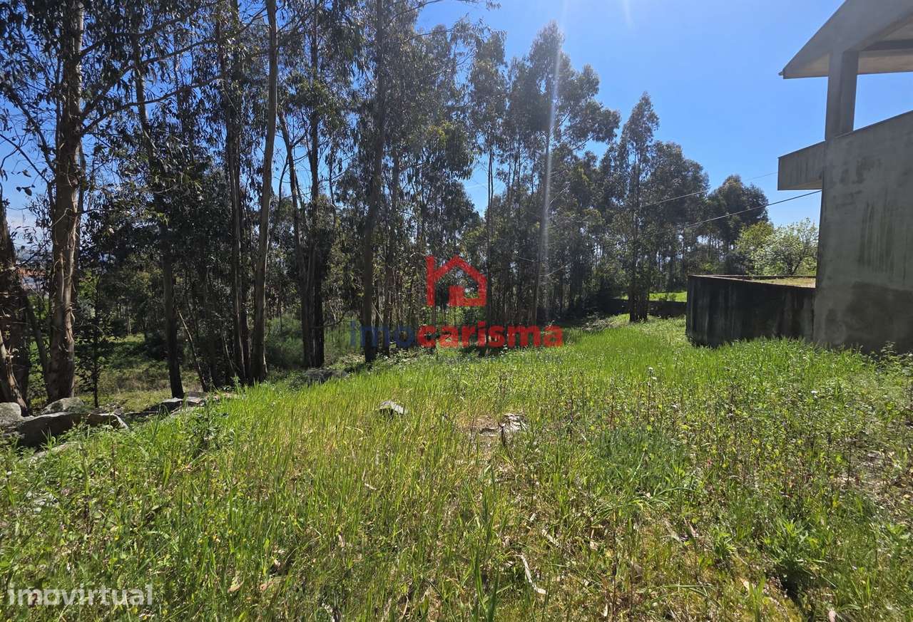 Terreno para Construção com 1.307m2 em Sanfins, Paços de Ferreira - Grande imagem: 2/9