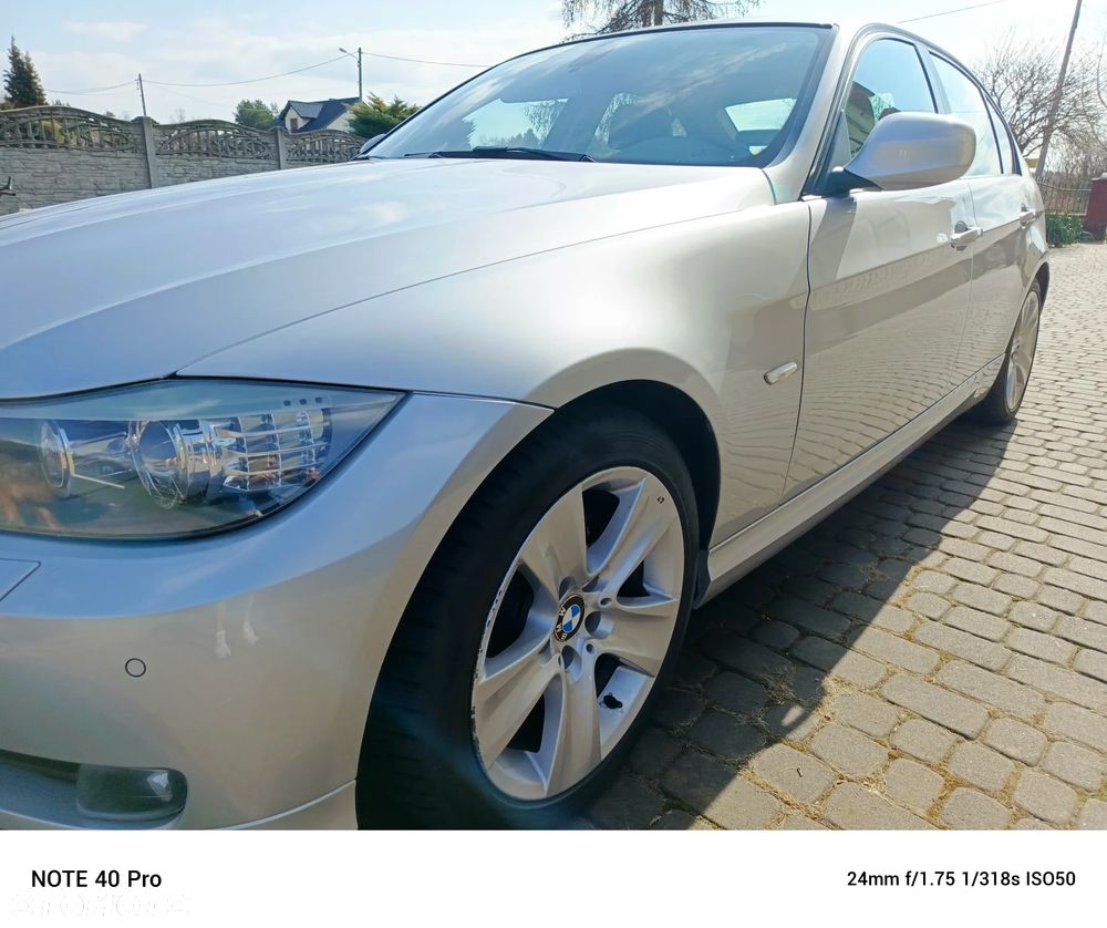 BMW Seria 3 320i Edition Exclusive - 1