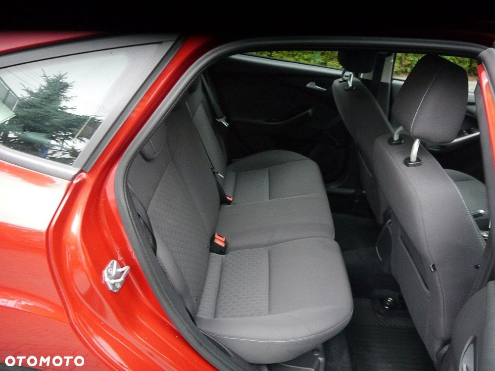 Ford Focus 1.0 EcoBoost Edition - 24