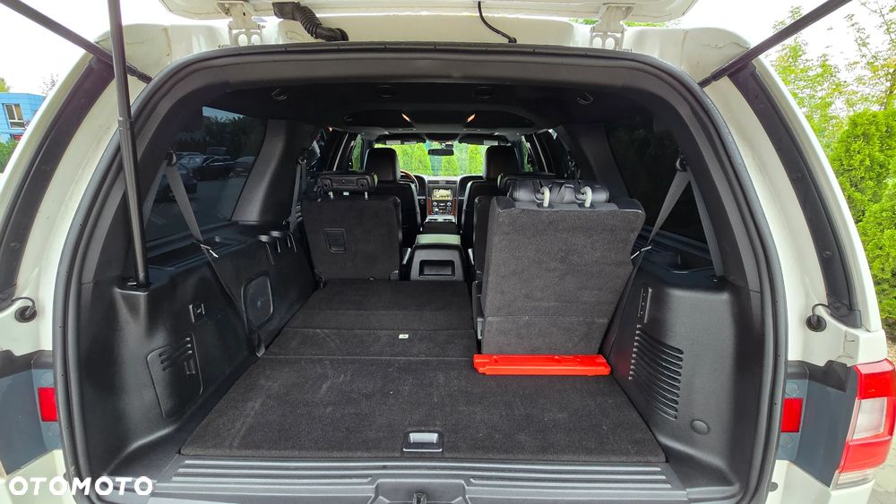 Lincoln Navigator - 22