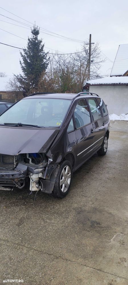Dezmembrez volkswagen sharan 2.0 BRT cutie manuala 6t JBN culoare LB4V - 3