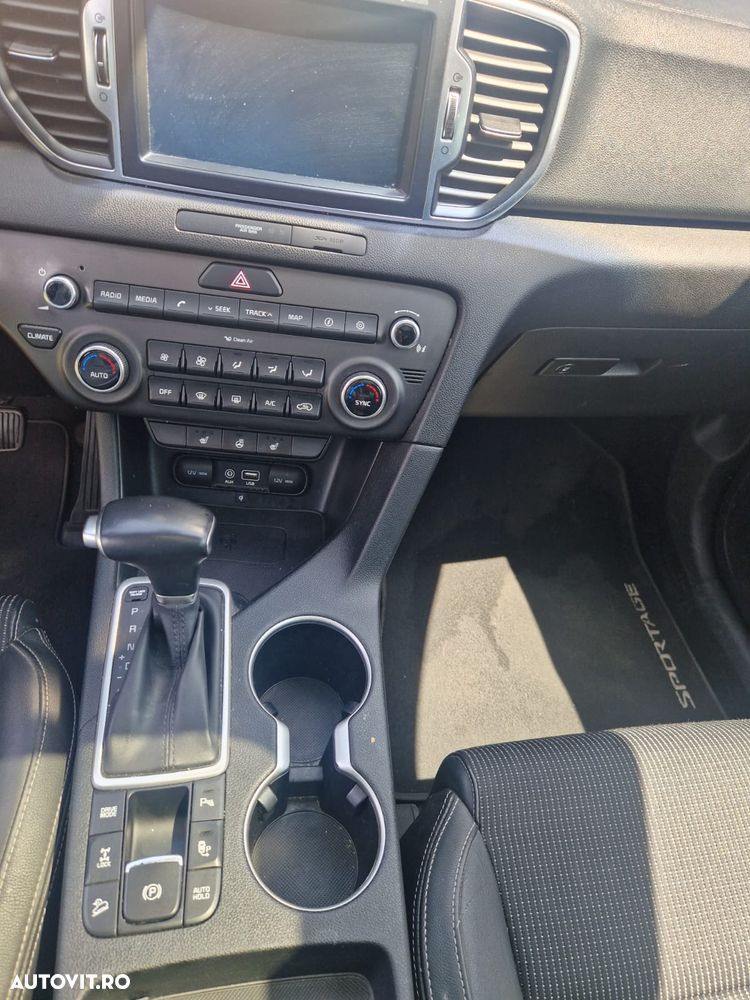 Kia Sportage 2.0 DSL 6AT 4x4 Style - 12