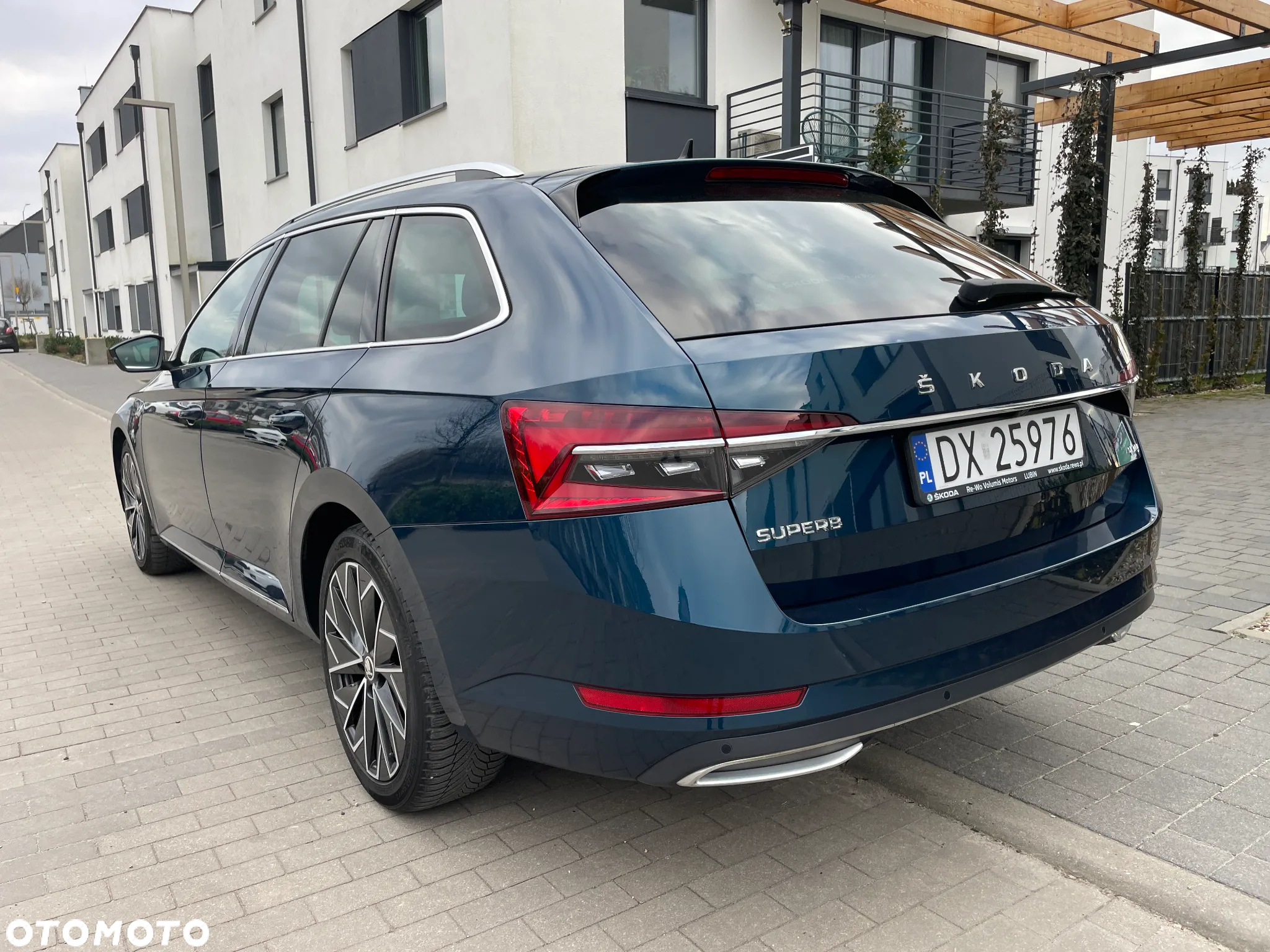 Skoda Superb 2.0 TDI 4x4 L&K DSG - 2