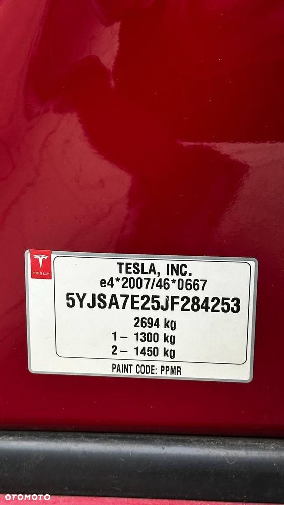 Tesla Model S - 23
