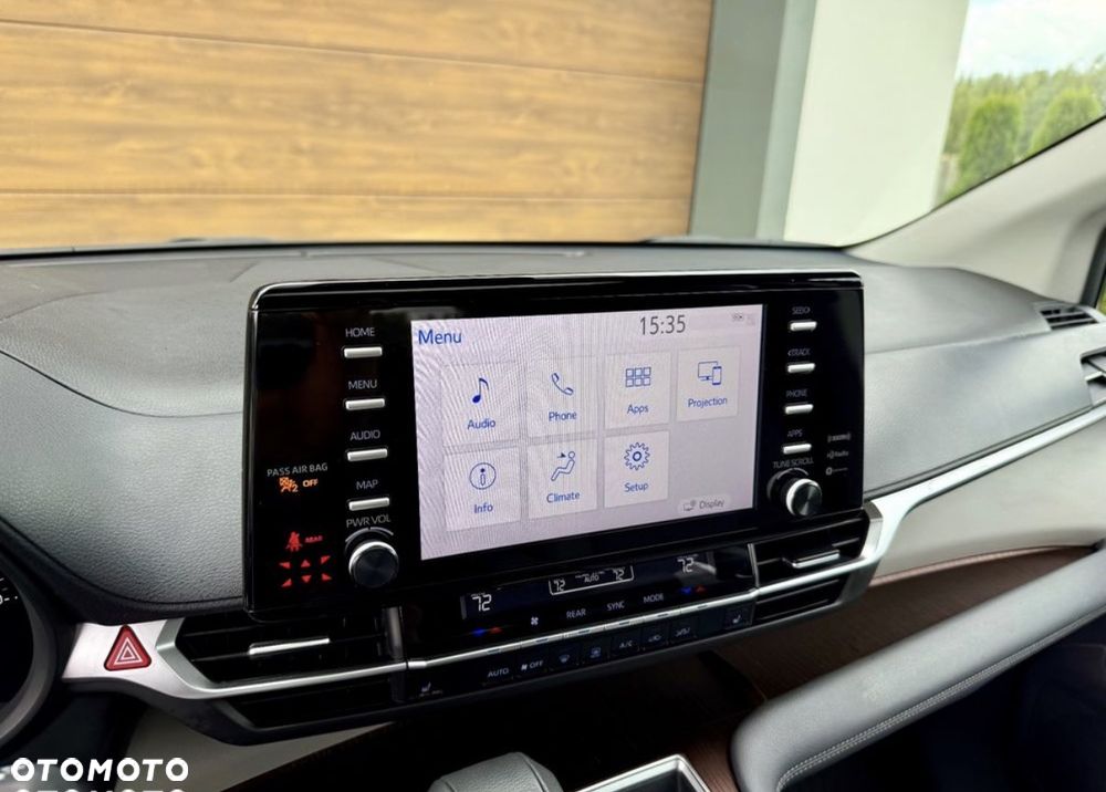 Toyota Sienna - 30