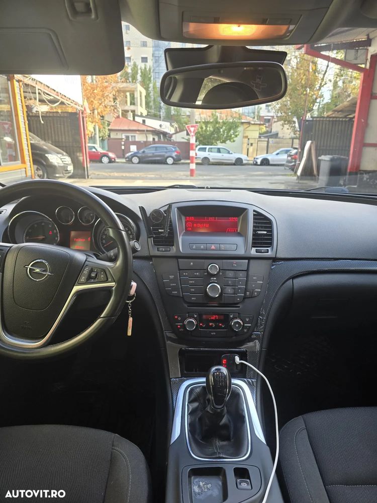 Opel Insignia - 10