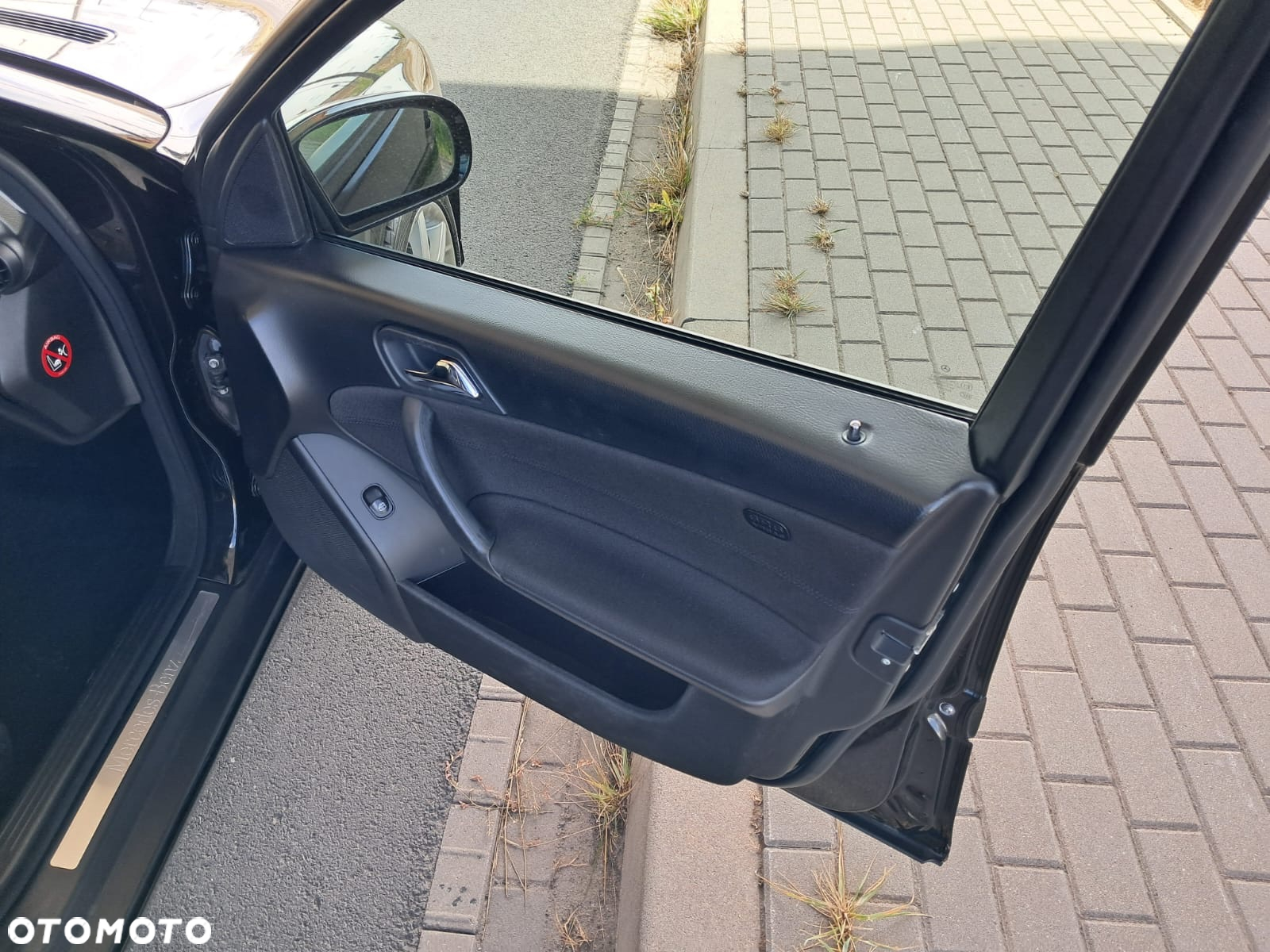 Mercedes-Benz Klasa C 180 T Kompressor Classic - 12