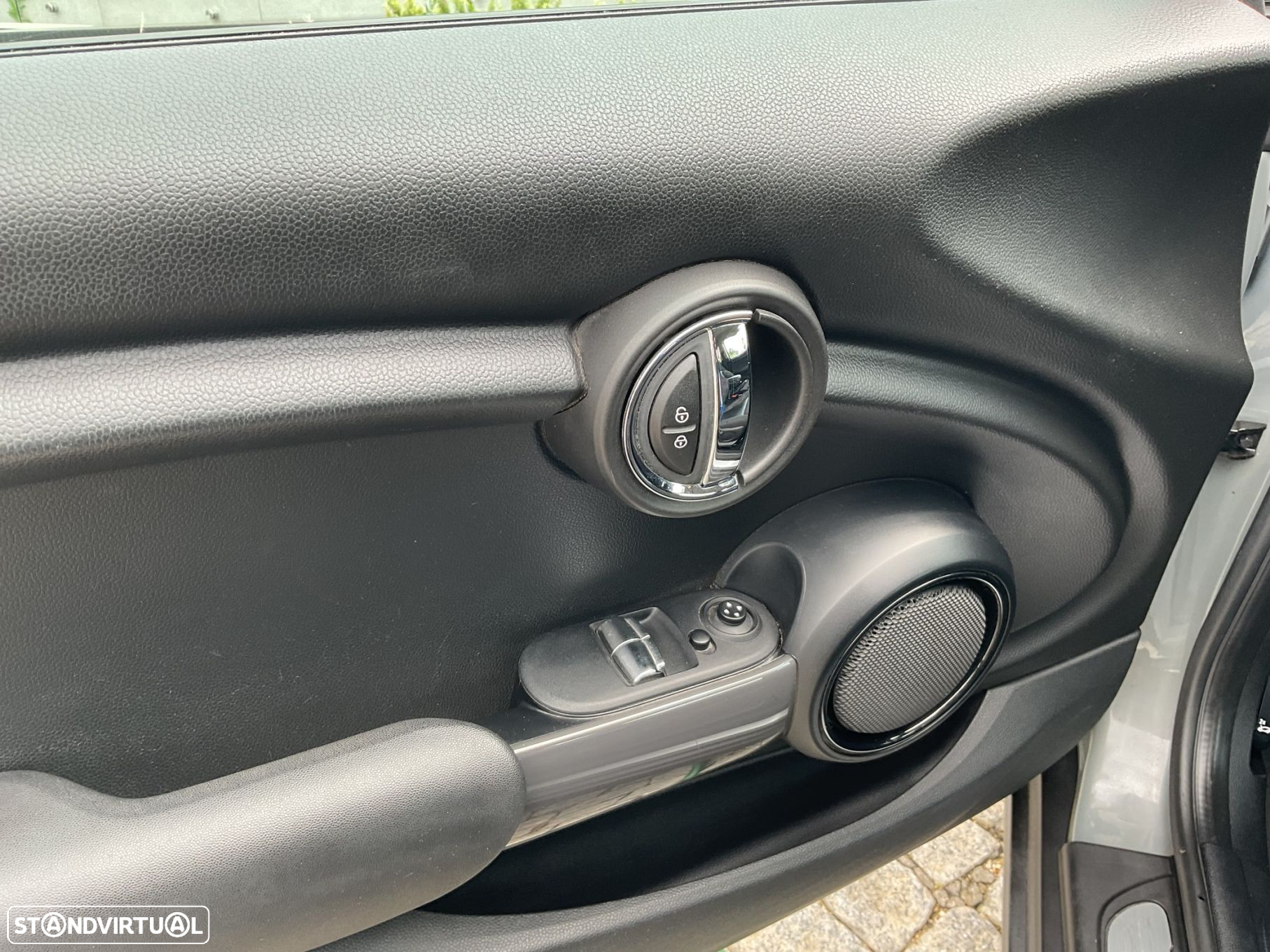 MINI 3 Portas Cooper D - 20