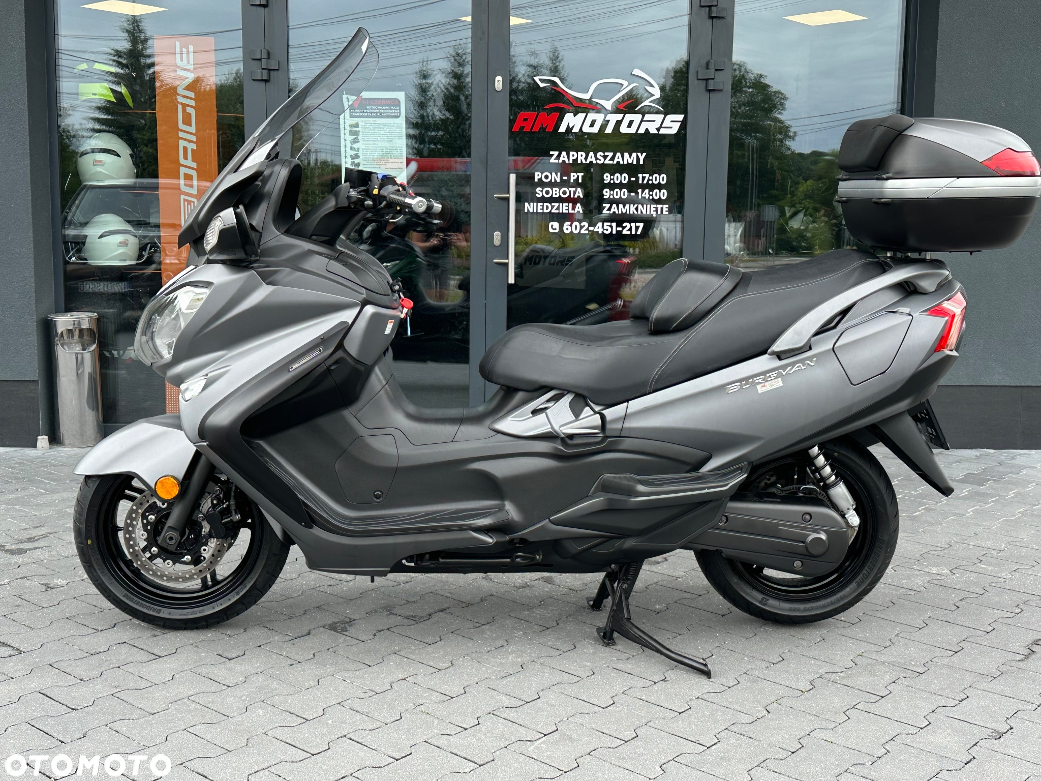 Suzuki Burgman - 27