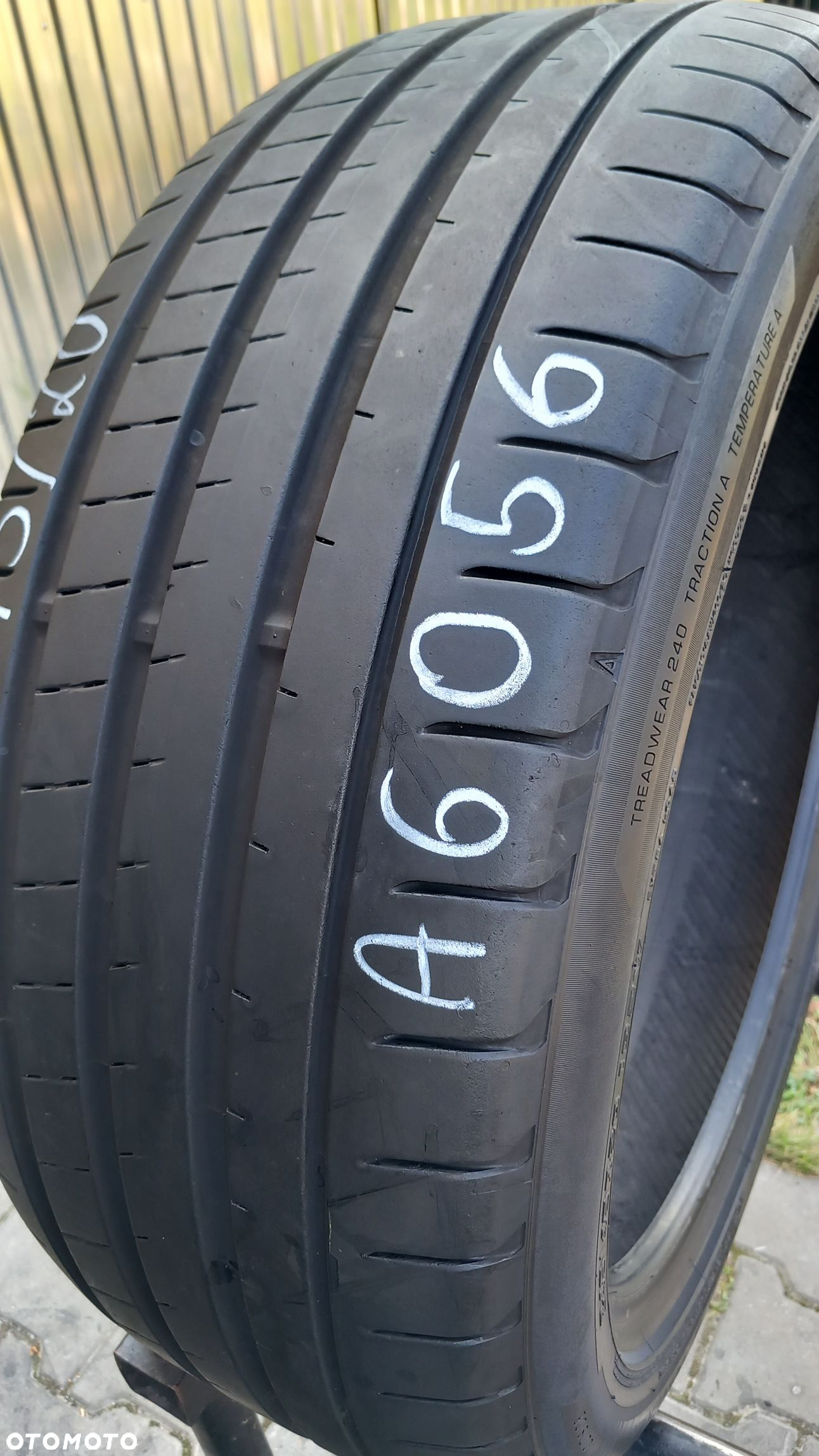 245/45/20 Yokohama Advan Sport v107 H:BMW 103W - 2