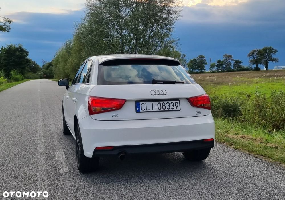 Audi A1 Sportback 1.4 TDI (ultra) sport - 4