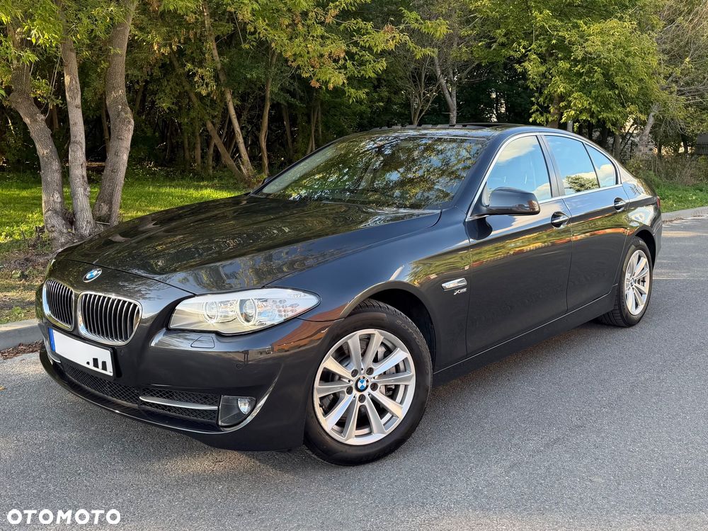 BMW Seria 5 528i xDrive Sport-Aut - 1