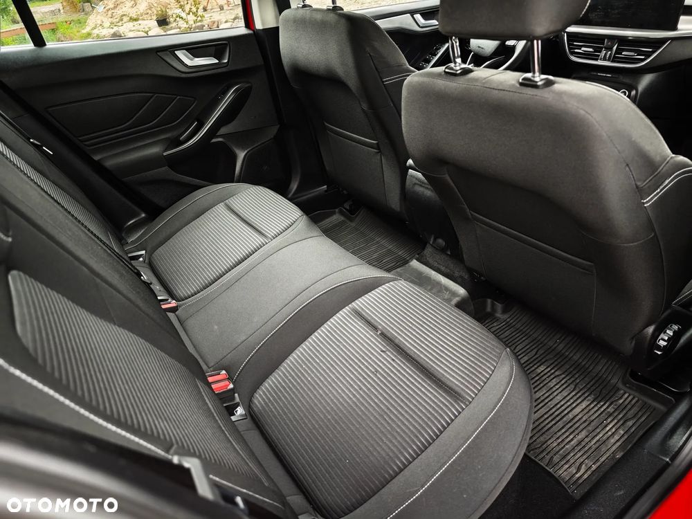Ford Focus - 23