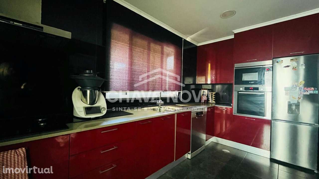 Moradia Isolada V3 c/ Restaurante em funcionamento na Madalena - Grande imagem: 2/18