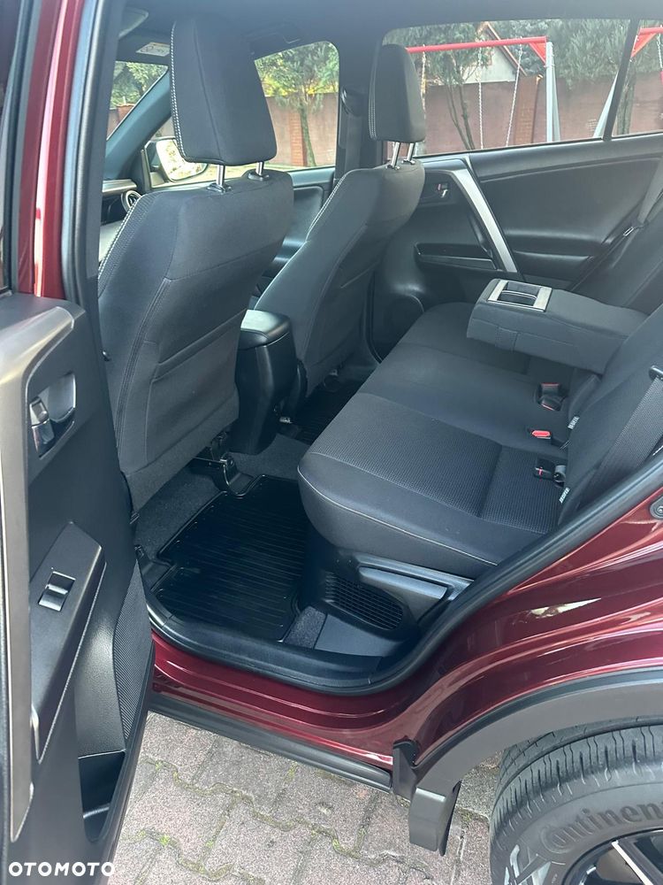 Toyota RAV4 - 18