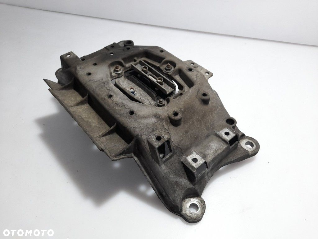 AUDI A4 B8 A5 8T A6 C7 ŁAPA PODPORA SKRZYNI BIEGÓW MOCOWANIE 8K0399263BH - 2