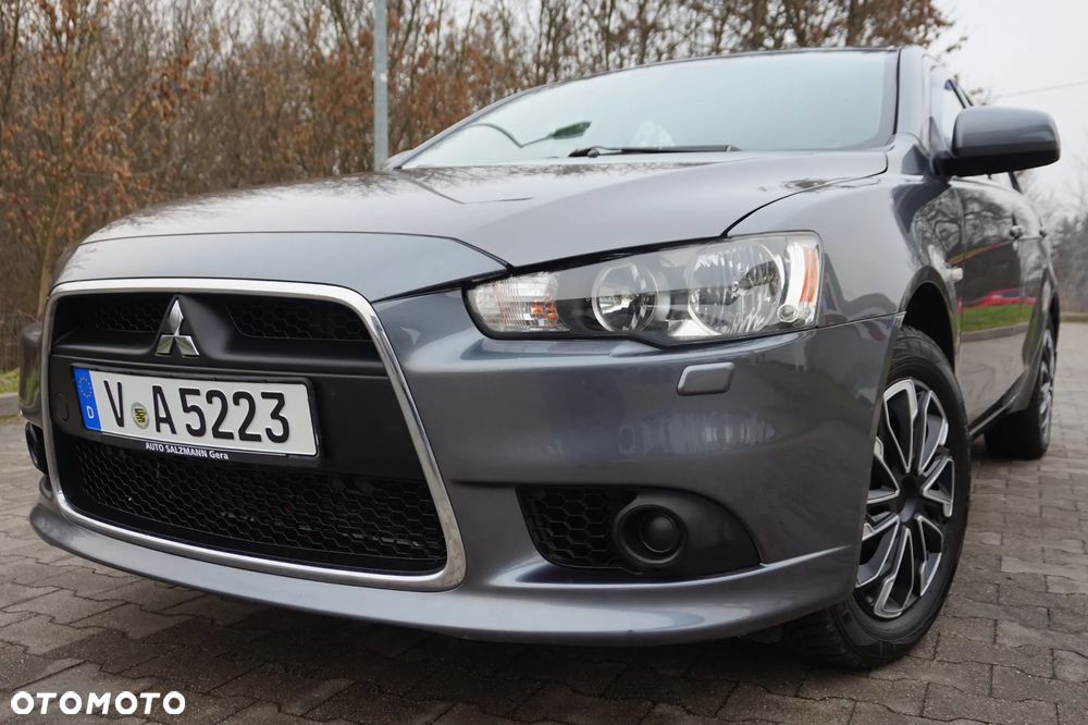 Mitsubishi Lancer - 8