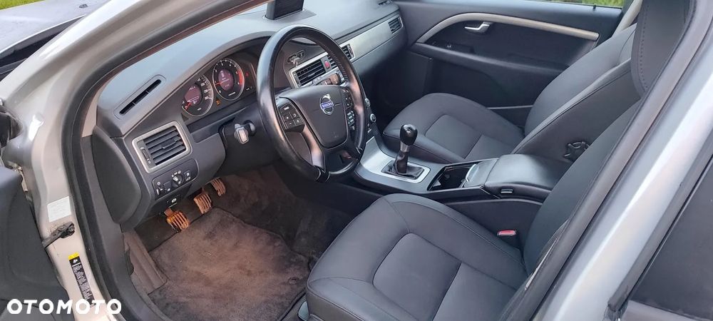 Volvo V70 2.0D Momentum - 16