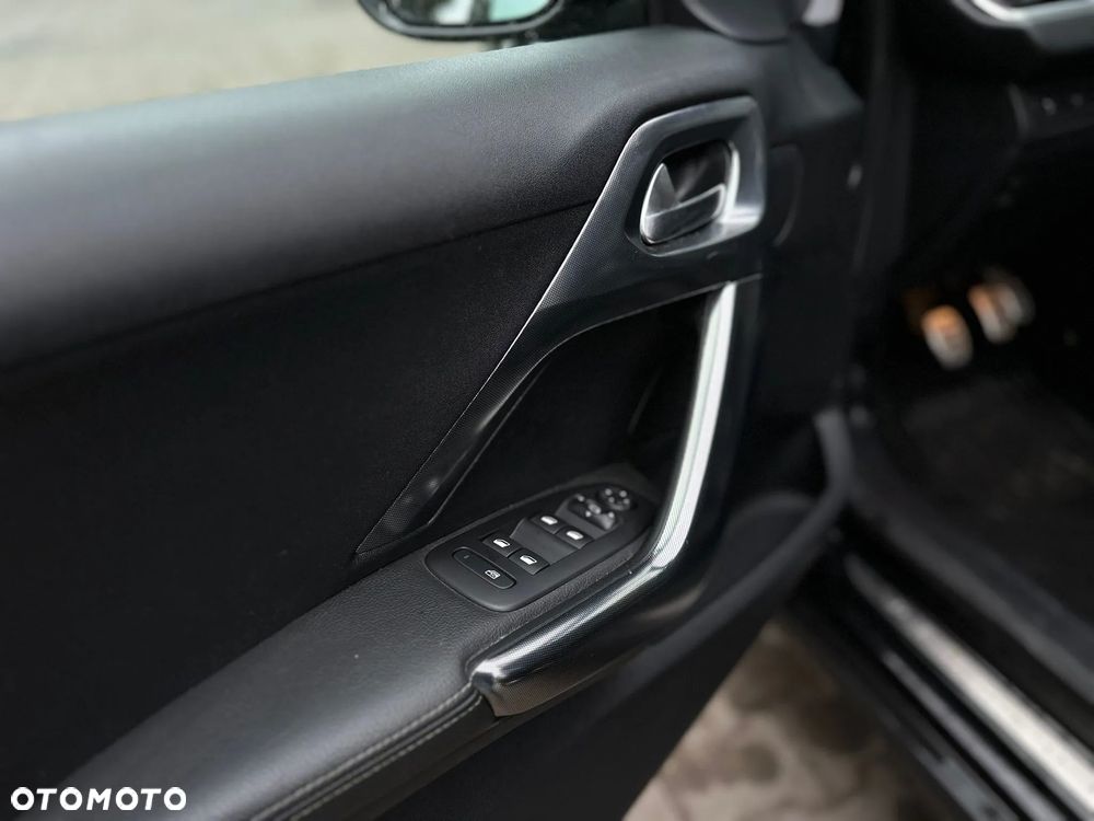 Peugeot 2008 Allure - 9