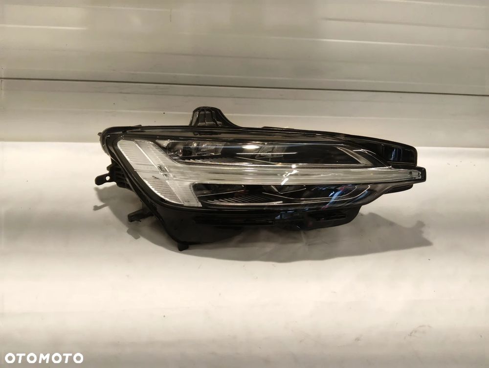 Volvo V60 S60 FULL LED PRZÓD STRONA PRAWA 32338997 - 1