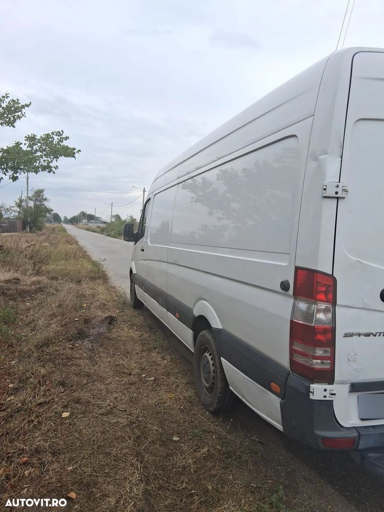 Mercedes-Benz Sprinter - 3