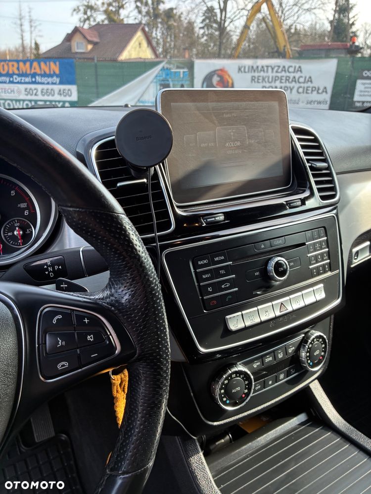 Mercedes-Benz GLE - 17