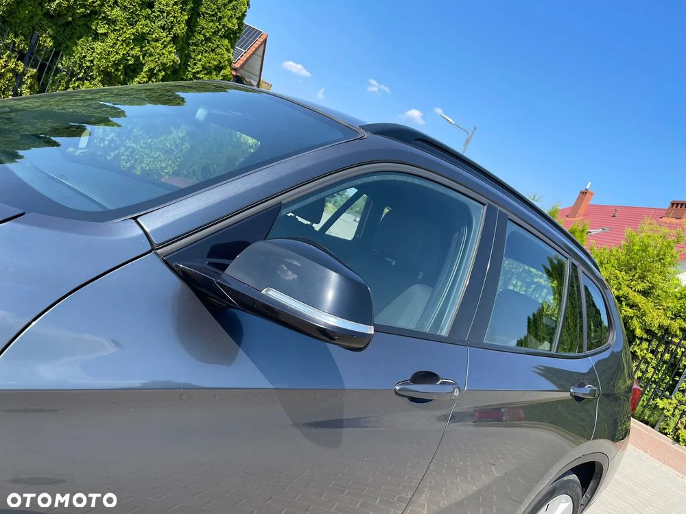 BMW X1 sDrive16d xLine - 28