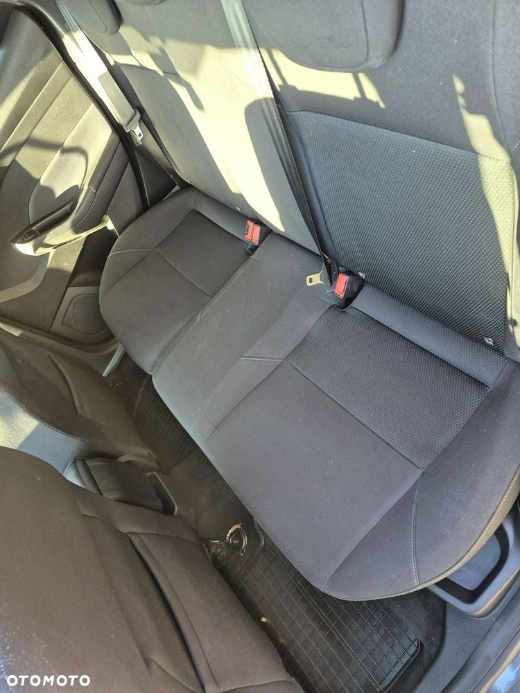 Ford Focus - 13