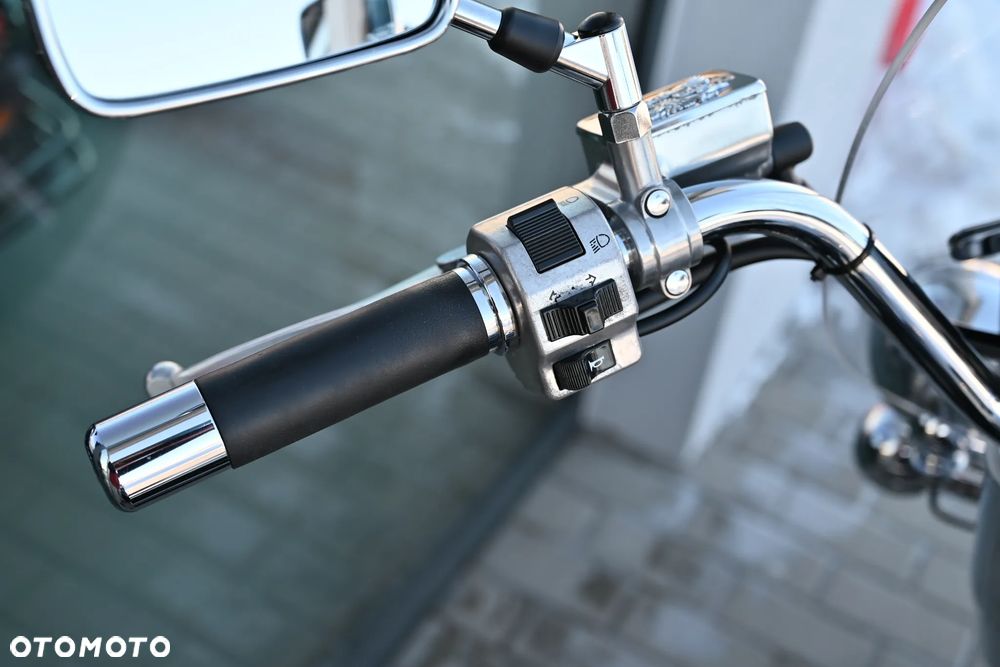 Suzuki Intruder - 37