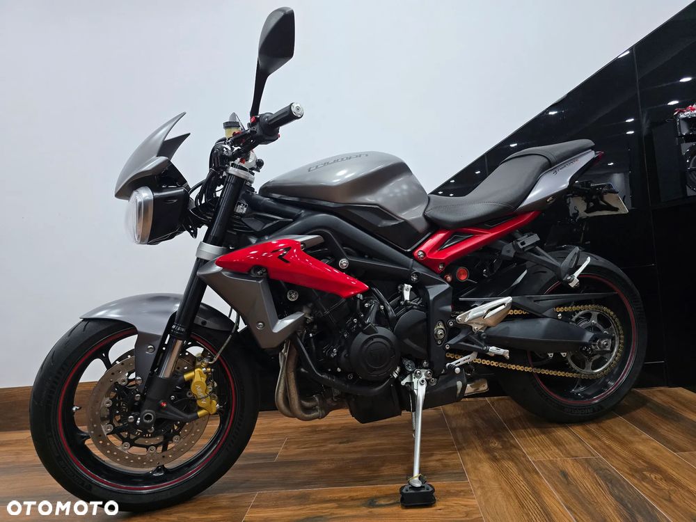 Triumph Street Triple - 31