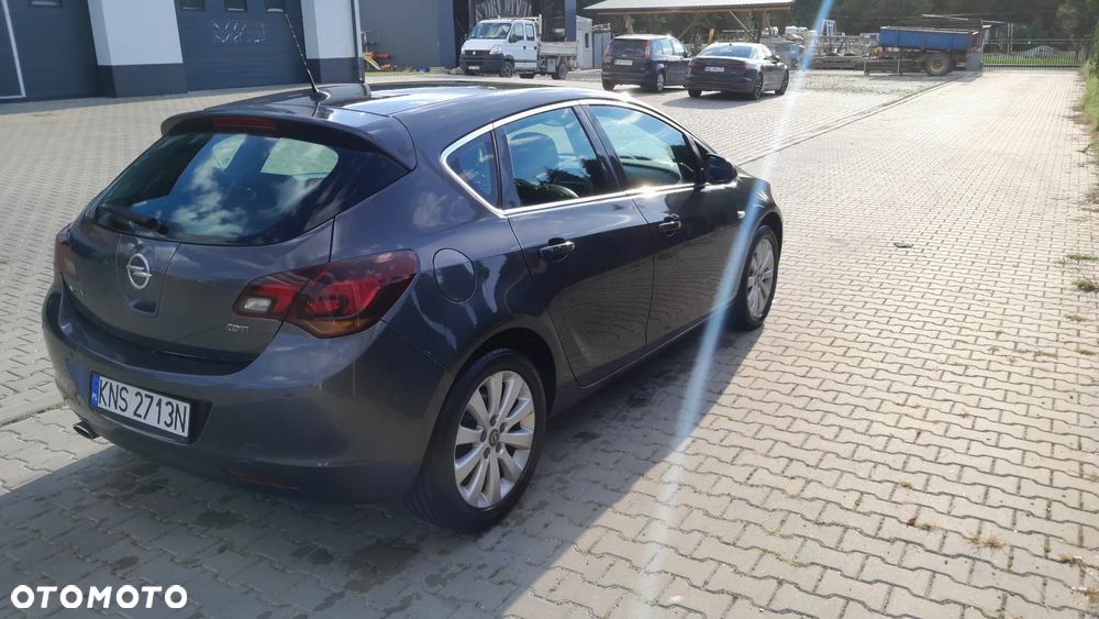 Opel Astra - 4