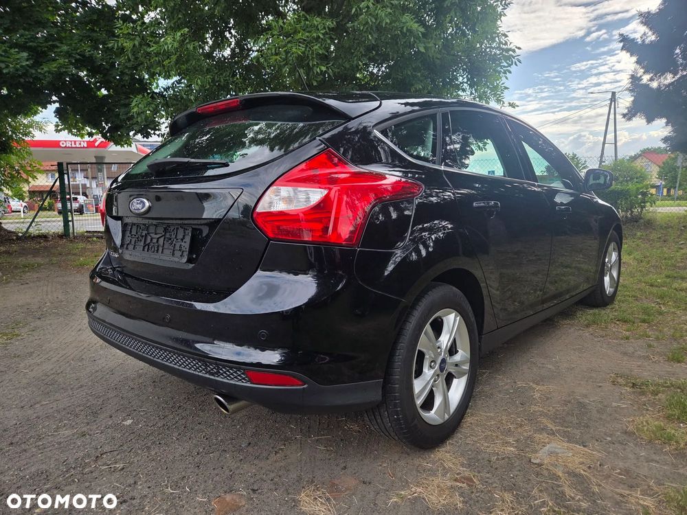 Ford Focus 1.6 EcoBoost Titanium - 12
