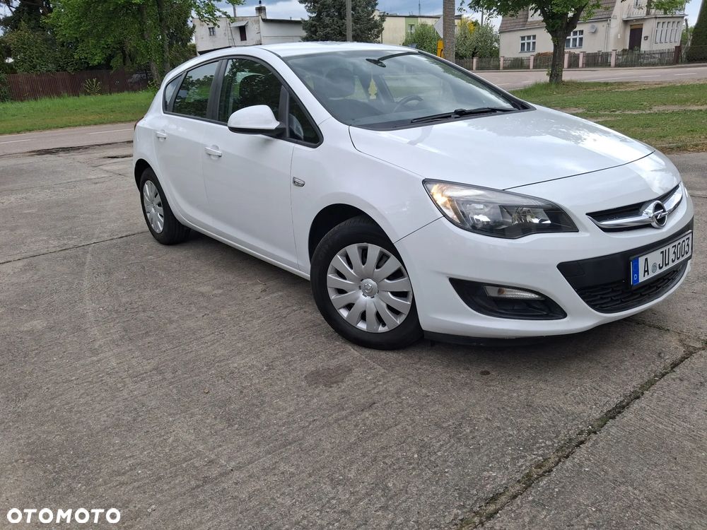 Opel Astra 1.6 Style - 1