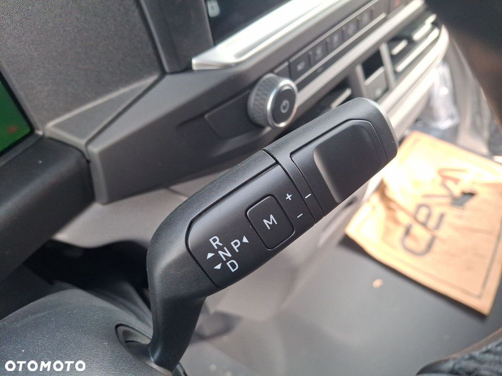 Volkswagen Transporter Furgon Plus - 40