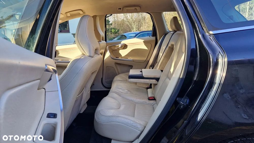 Volvo XC 60 2.4D Summum - 10