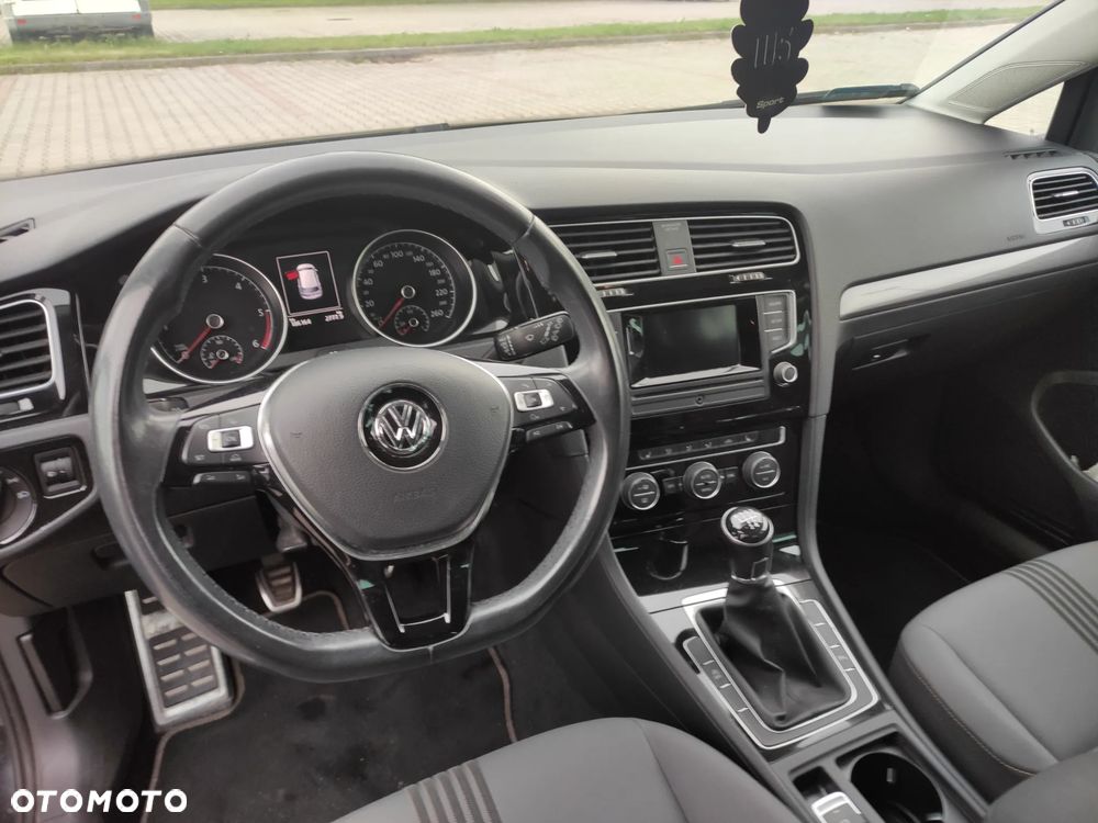 Volkswagen Golf 1.6 TDI BlueMotion Technology Allstar - 13