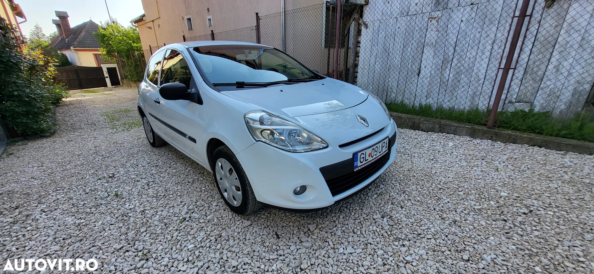 Renault clio - 2